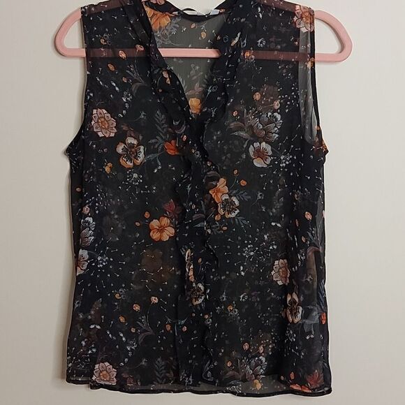 Reitmans Tops - Reitmans NWOT pretty chiffon top sz. M